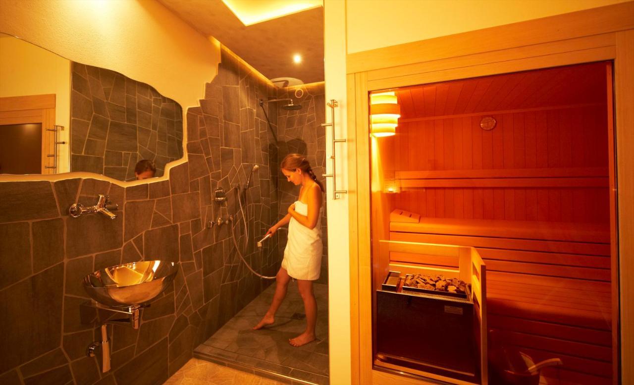 Engadiner Apartments & Wines مونتانا المظهر الخارجي الصورة