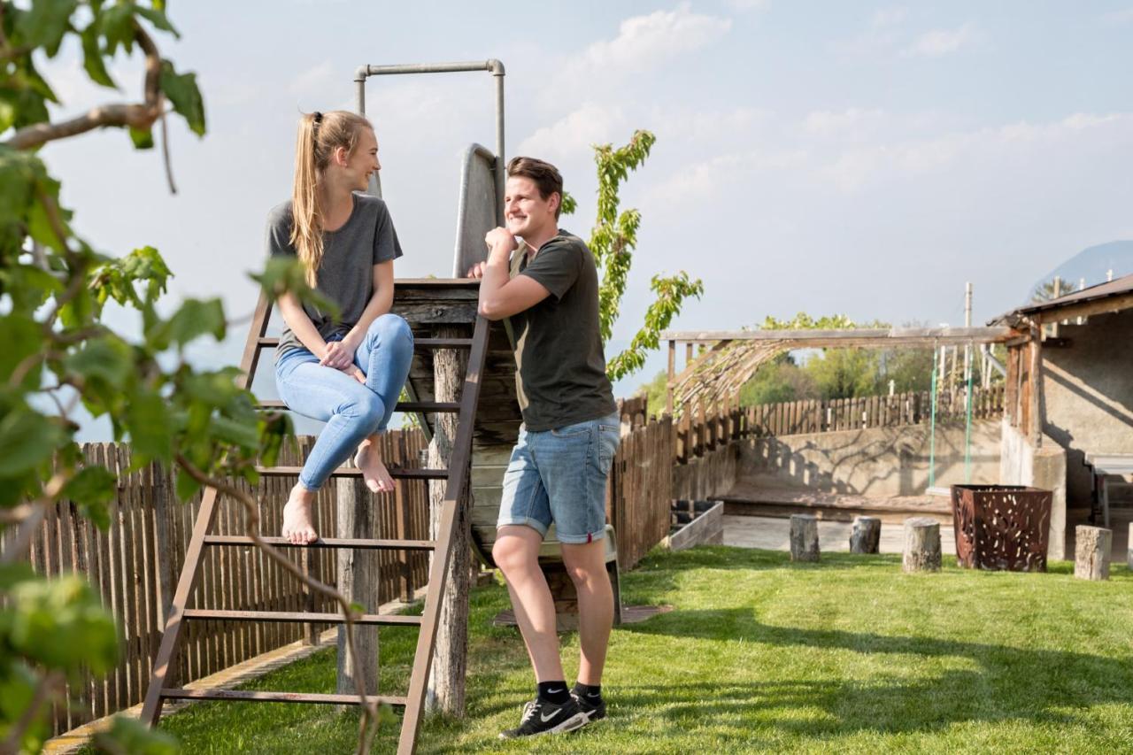 Engadiner Apartments & Wines مونتانا المظهر الخارجي الصورة