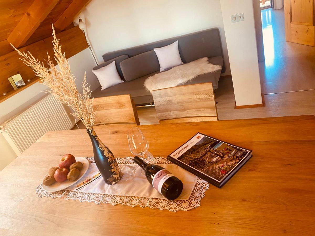 Engadiner Apartments & Wines مونتانا المظهر الخارجي الصورة