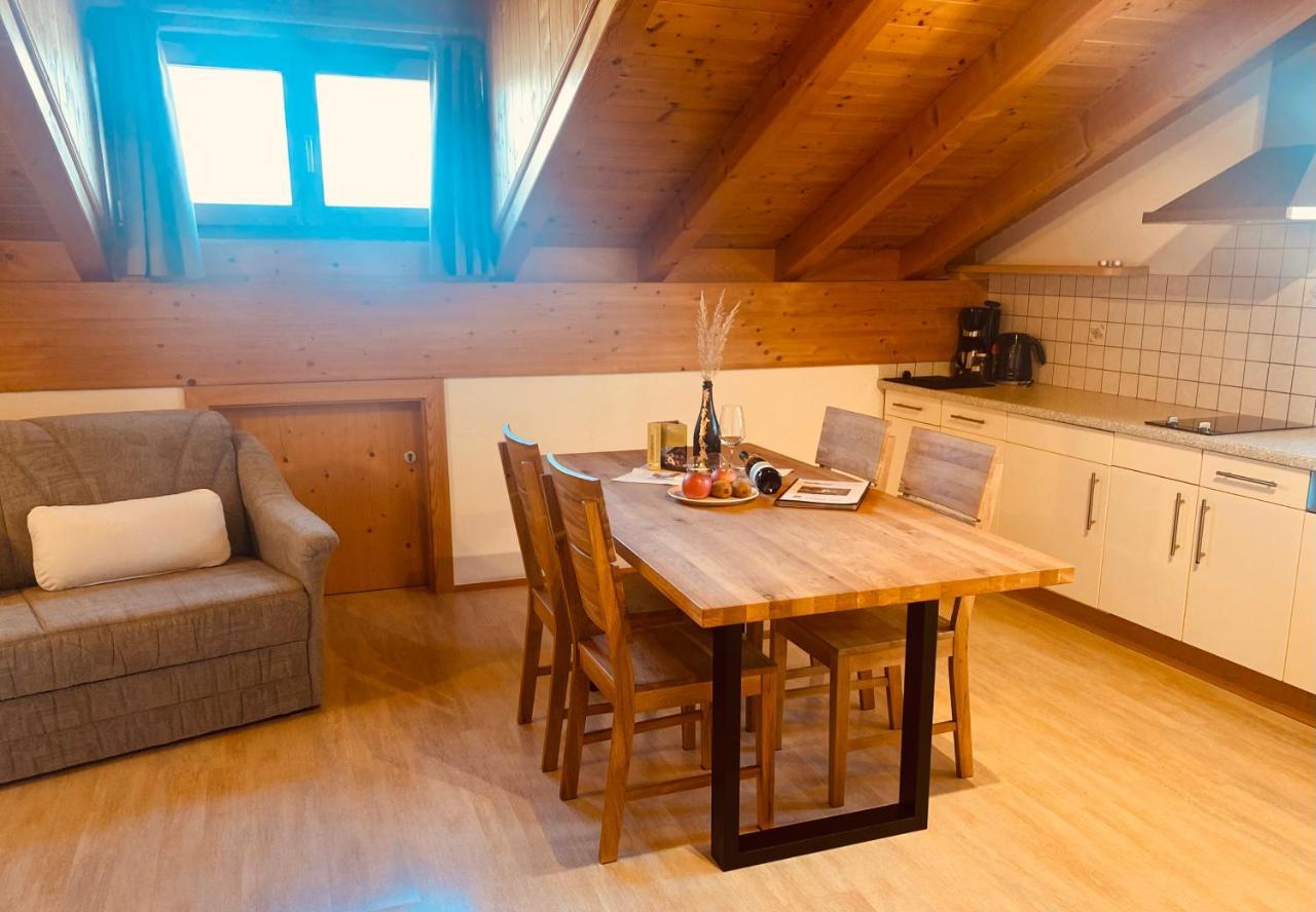 Engadiner Apartments & Wines مونتانا المظهر الخارجي الصورة