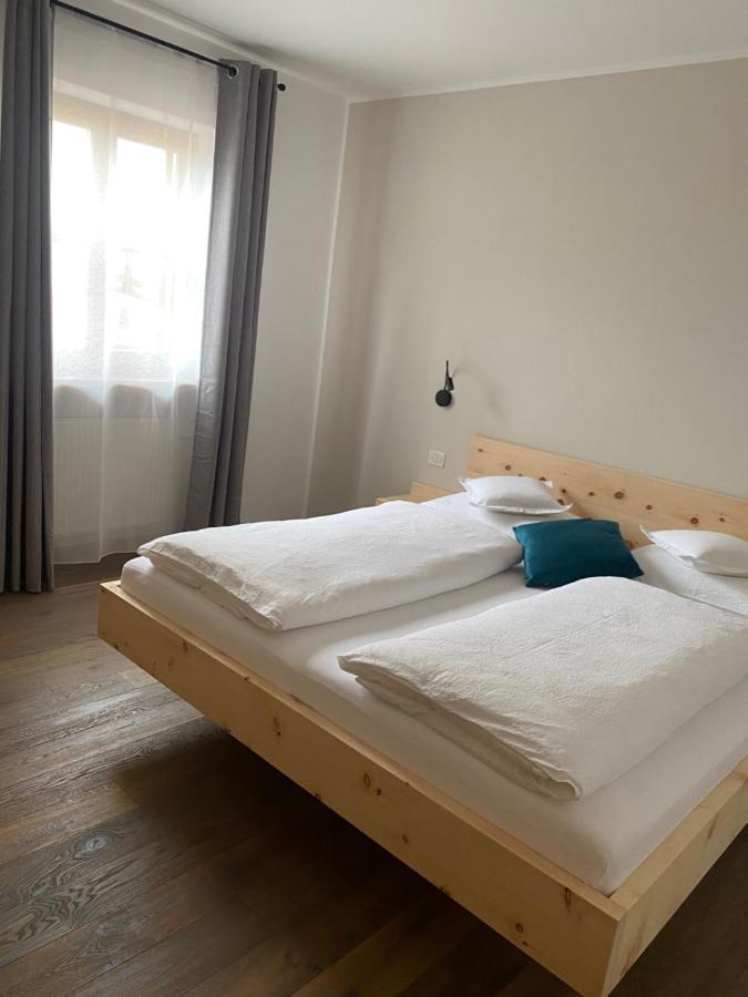 Engadiner Apartments & Wines مونتانا المظهر الخارجي الصورة