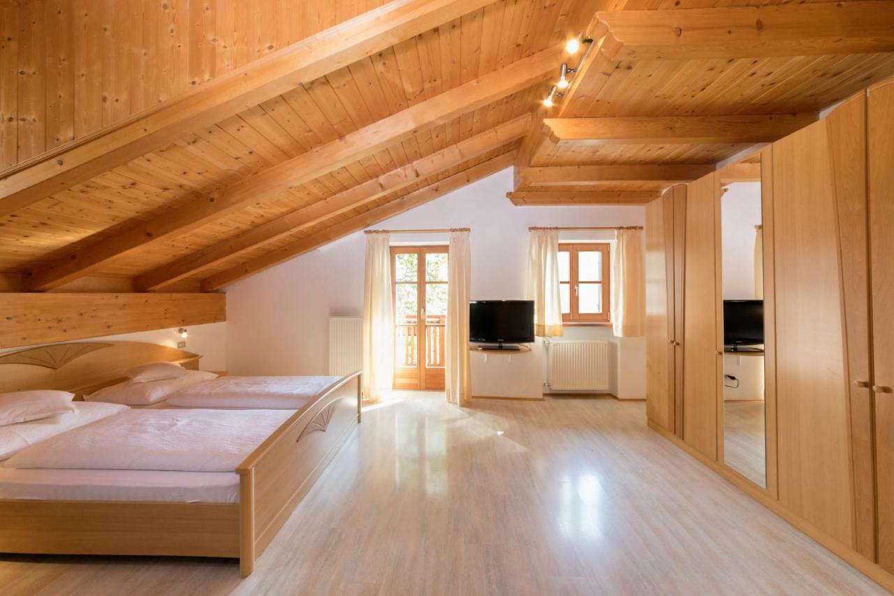 Engadiner Apartments & Wines مونتانا المظهر الخارجي الصورة