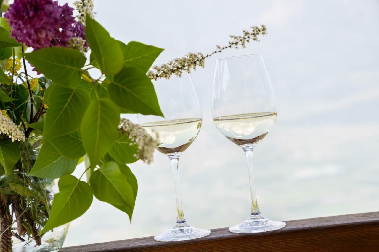 Engadiner Apartments & Wines مونتانا المظهر الخارجي الصورة